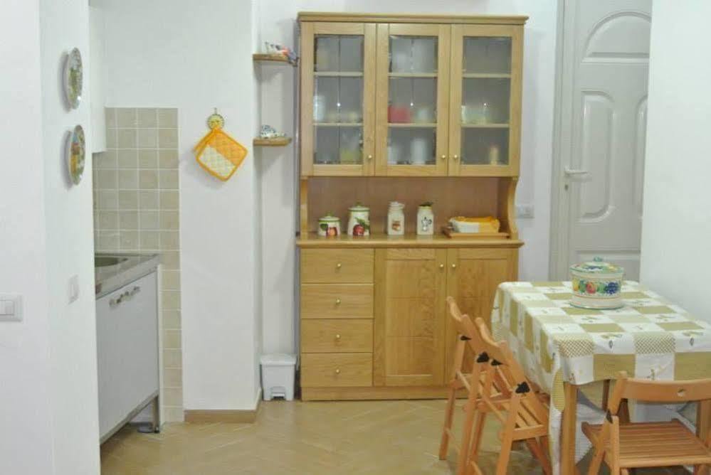 Casa Vacanze Villa San Francesco Sant'Angelo  المظهر الخارجي الصورة